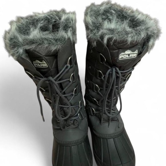 Women's Black Winter Boots - Picture 1 of 2